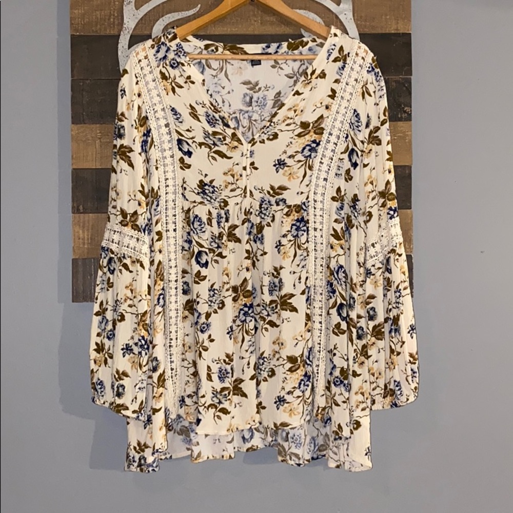 Floral American Eagle Blouse